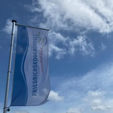 Kleines Doppelzimmer Mit Eigenem Bad Und Kuehlschrank, Frisch Saniert Pansiyon Friedrichskoog