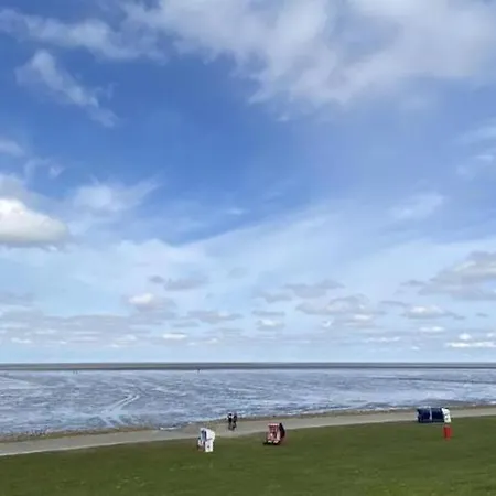 Kleines Doppelzimmer Mit Eigenem Bad Und Kuehlschrank, Frisch Saniert